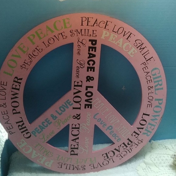 Other - used pink peace sign wall decor